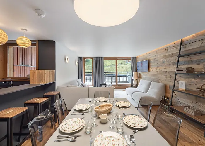 Moderne - Village - Aux Pieds Avec Parking Et Wifi - Fr-1-562-26